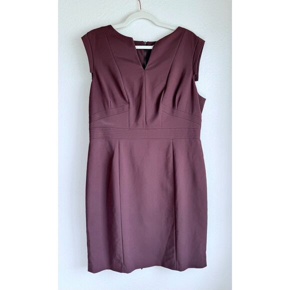 Antonio Melani Sleeveless Split Neck Knee Length Pencil Dress in Burgundy Sz 14 - Picture 2 of 11
